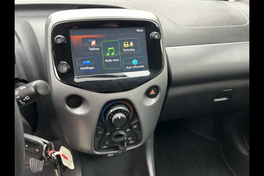 Toyota Aygo 1.0 VVT-i Automaat x-play Airco, Camera, Carplay