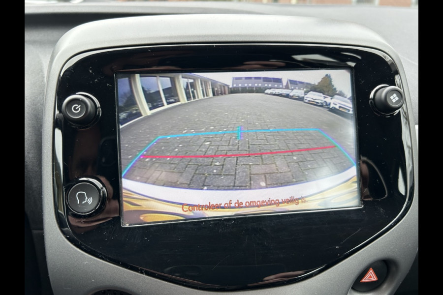 Toyota Aygo 1.0 VVT-i Automaat x-play Airco, Camera, Carplay