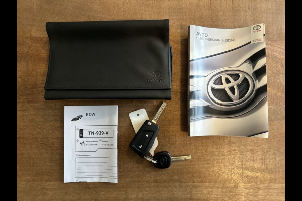 Toyota Aygo 1.0 VVT-i Automaat x-play Airco, Camera, Carplay