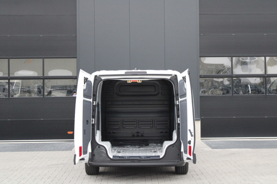 Kia PV5 L2H1 Essential 71.2 kWh 164pk - Stoel/Stuurverwarming - Keyless - V2L - Camera - ACC met stuurhulp - Rijklaar