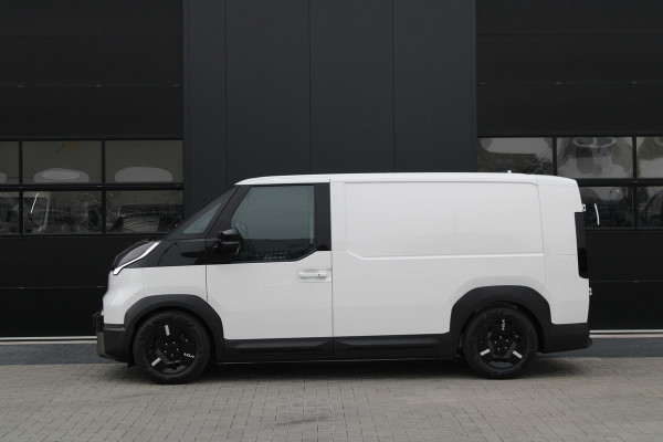 Kia PV5 L2H1 Essential 71.2 kWh 164pk - Stoel/Stuurverwarming - Keyless - V2L - Camera - ACC met stuurhulp - Rijklaar