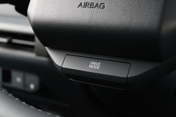 Kia PV5 L2H1 Essential 71.2 kWh 164pk - Stoel/Stuurverwarming - Keyless - V2L - Camera - ACC met stuurhulp - Rijklaar