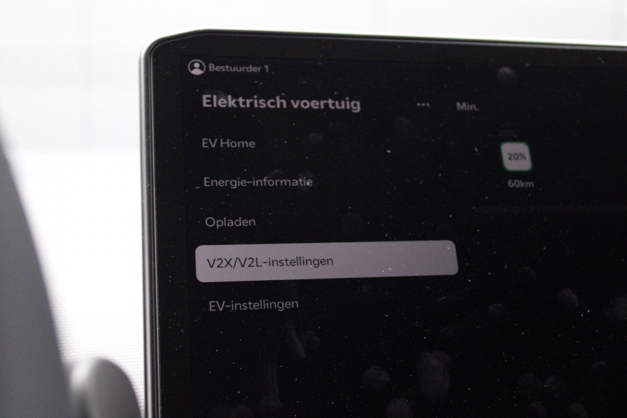 Kia PV5 L2H1 Essential 71.2 kWh 164pk - Stoel/Stuurverwarming - Keyless - V2L - Camera - ACC met stuurhulp - Rijklaar