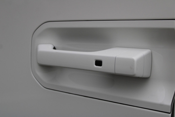 Kia PV5 L2H1 Essential 71.2 kWh 164pk - Stoel/Stuurverwarming - Keyless - V2L - Camera - ACC met stuurhulp - Rijklaar