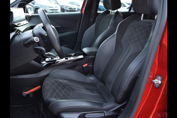 Peugeot e-208 EV GT Pack 50 kWh SOH 91% | ACHTERUITRIJCAMERA MET SENSOREN | NAVI & CARPLAY | E.C.C. |