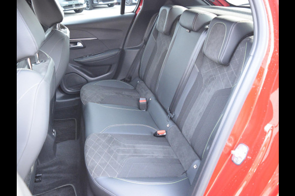 Peugeot e-208 EV GT Pack 50 kWh SOH 91% | ACHTERUITRIJCAMERA MET SENSOREN | NAVI & CARPLAY | E.C.C. |