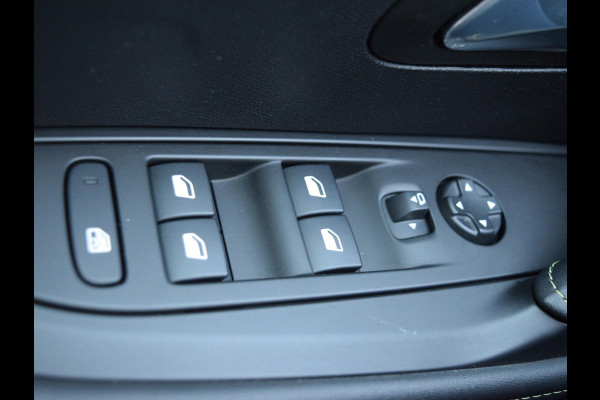 Peugeot e-208 EV GT Pack 50 kWh SOH 91% | ACHTERUITRIJCAMERA MET SENSOREN | NAVI & CARPLAY | E.C.C. |