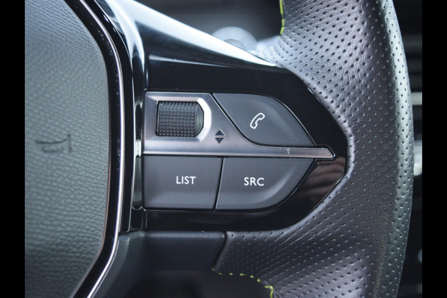 Peugeot e-208 EV GT Pack 50 kWh SOH 91% | ACHTERUITRIJCAMERA MET SENSOREN | NAVI & CARPLAY | E.C.C. |