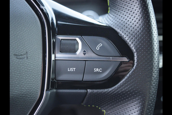 Peugeot e-208 EV GT Pack 50 kWh SOH 91% | ACHTERUITRIJCAMERA MET SENSOREN | NAVI & CARPLAY | E.C.C. |