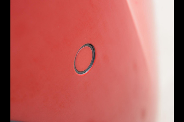 Peugeot e-208 EV GT Pack 50 kWh SOH 91% | ACHTERUITRIJCAMERA MET SENSOREN | NAVI & CARPLAY | E.C.C. |