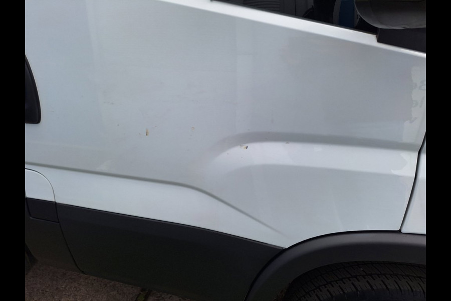 Iveco Daily 35C14H Open laadbak - Automaat - Luchtvering - Trekhaak