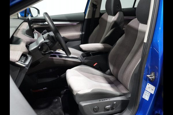 Škoda ENYAQ iV 80 First Edition Panorama Wegkl. trekhaak Navigatie Stoel/Stuurverwarming 244