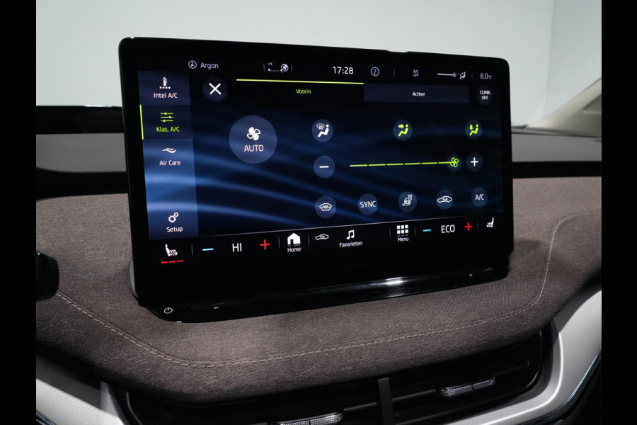 Škoda ENYAQ iV 80 First Edition Panorama Wegkl. trekhaak Navigatie Stoel/Stuurverwarming 244