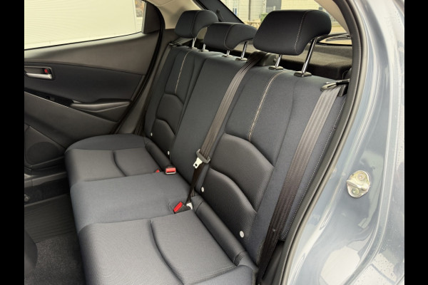 Mazda 2 1.5 Skyact-G Luxury NAVI! KEYLESS! CRUISE! NAP! HUD!