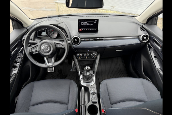 Mazda 2 1.5 Skyact-G Luxury NAVI! KEYLESS! CRUISE! NAP! HUD!