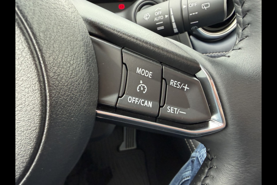 Mazda 2 1.5 Skyact-G Luxury NAVI! KEYLESS! CRUISE! NAP! HUD!