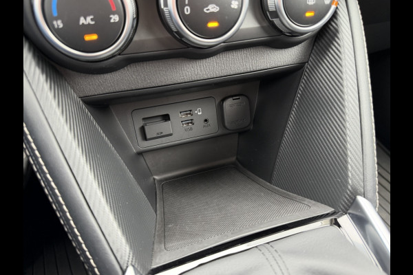 Mazda 2 1.5 Skyact-G Luxury NAVI! KEYLESS! CRUISE! NAP! HUD!