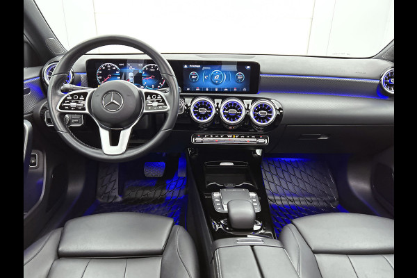 Mercedes-Benz A-Klasse 200 Business Solution Luxury(NL-auto, Dealer OnderH, Panorama, SfeerV, Elect Stoelen, StoelV, Camera, Etc