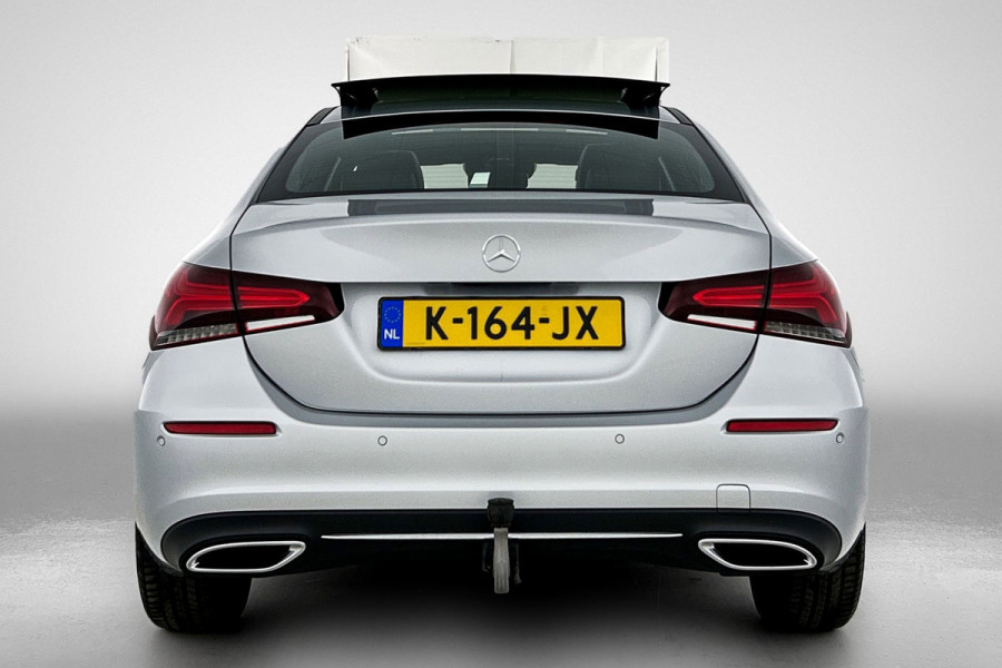 Mercedes-Benz A-Klasse 200 Business Solution Luxury(NL-auto, Dealer OnderH, Panorama, SfeerV, Elect Stoelen, StoelV, Camera, Etc