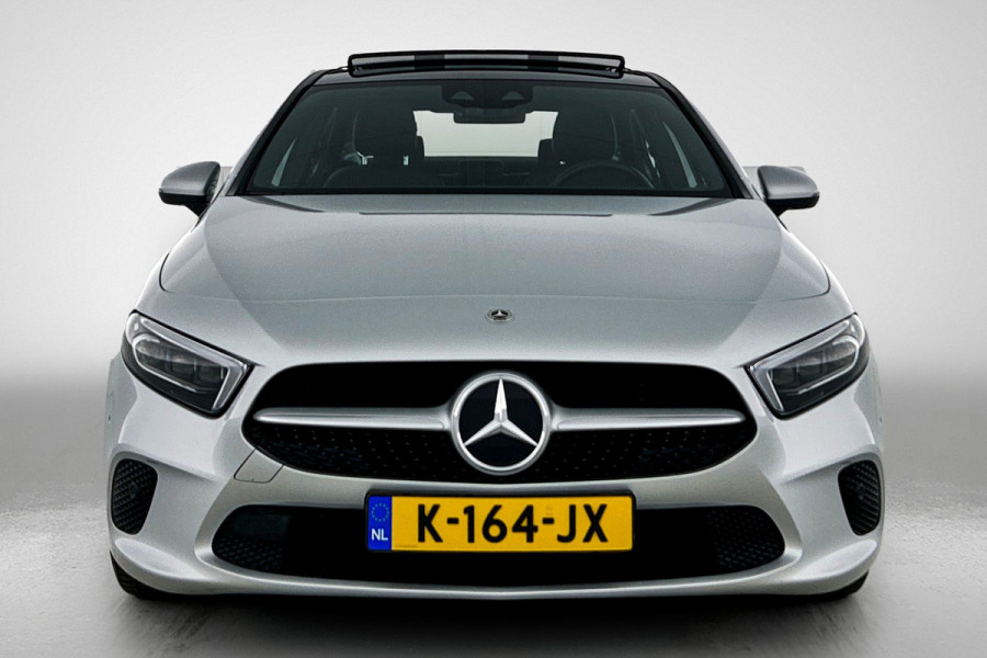 Mercedes-Benz A-Klasse 200 Business Solution Luxury(NL-auto, Dealer OnderH, Panorama, SfeerV, Elect Stoelen, StoelV, Camera, Etc