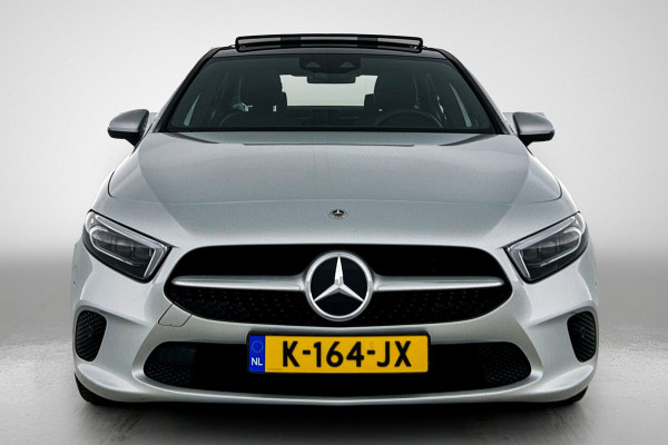 Mercedes-Benz A-Klasse 200 Business Solution Luxury(NL-auto, Dealer OnderH, Panorama, SfeerV, Elect Stoelen, StoelV, Camera, Etc