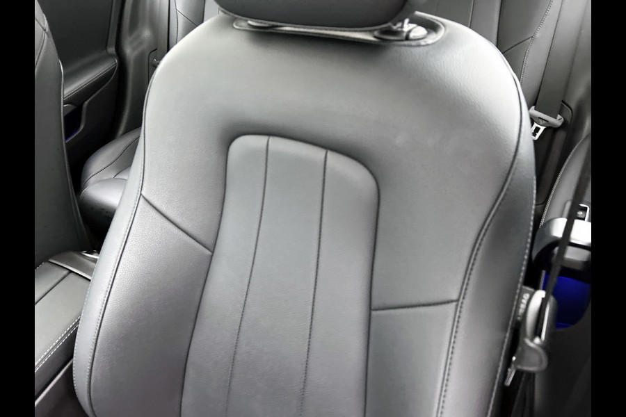 Mercedes-Benz A-Klasse 200 Business Solution Luxury(NL-auto, Dealer OnderH, Panorama, SfeerV, Elect Stoelen, StoelV, Camera, Etc