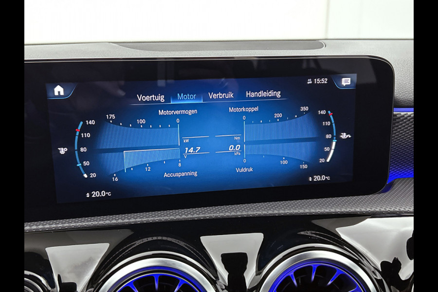 Mercedes-Benz A-Klasse 200 Business Solution Luxury(NL-auto, Dealer OnderH, Panorama, SfeerV, Elect Stoelen, StoelV, Camera, Etc