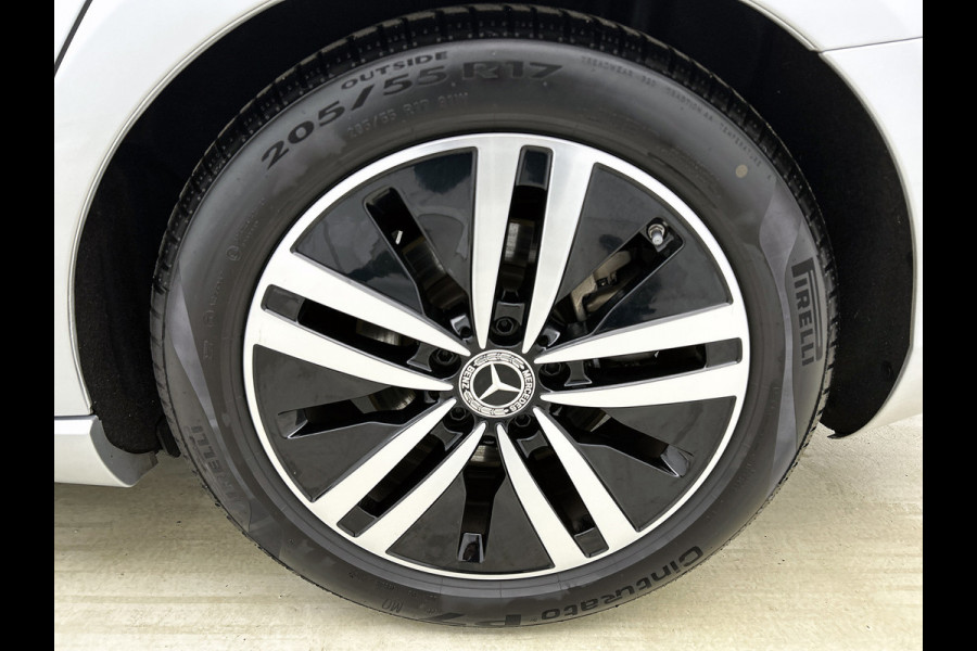 Mercedes-Benz A-Klasse 200 Business Solution Luxury(NL-auto, Dealer OnderH, Panorama, SfeerV, Elect Stoelen, StoelV, Camera, Etc