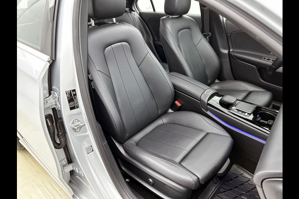 Mercedes-Benz A-Klasse 200 Business Solution Luxury(NL-auto, Dealer OnderH, Panorama, SfeerV, Elect Stoelen, StoelV, Camera, Etc