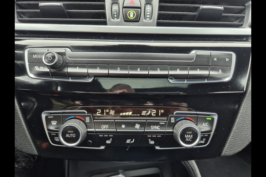 BMW X1 XDrive25e Automaat,Panomadak,Carplay,Stoelverwarming,extra,Winter,Cruisecomtrol