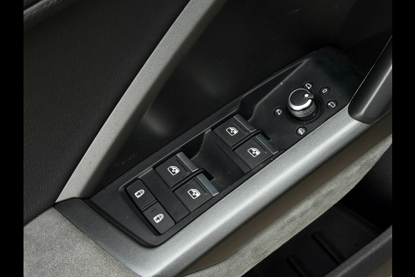 Audi Q3 Sportback 45 TFSI e S-line | Sonos | Matrix | Sfeer | Carplay | Black Optic | Elektr. stoelen | Virtual | Dodehoek