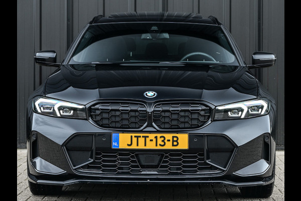 BMW 3 Serie Touring 330e xDrive M sport Accu 19,5kWh | Trekhaak | Panorama dak | Active Cruise  | Camera  | Ambiance interieur