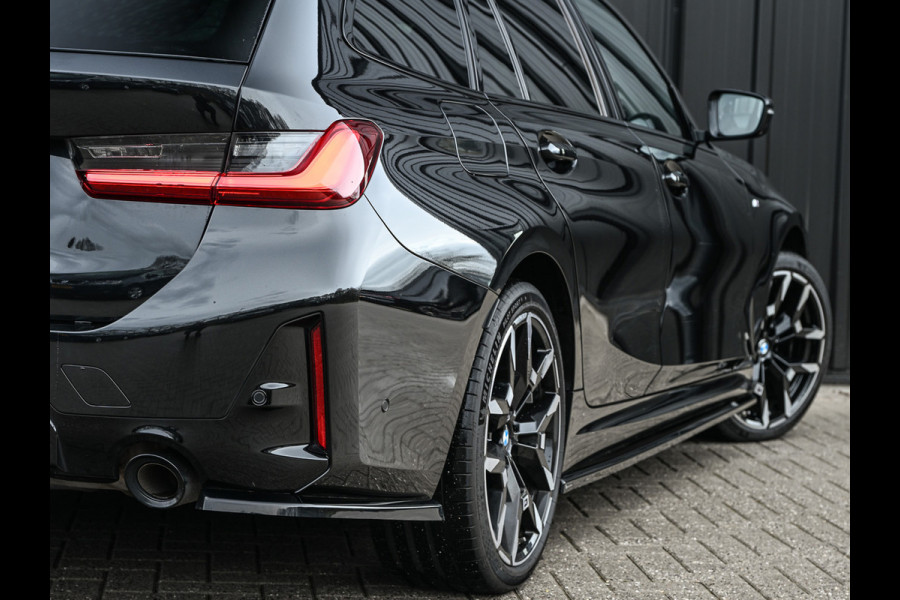 BMW 3 Serie Touring 330e xDrive M sport Accu 19,5kWh | Trekhaak | Panorama dak | Active Cruise  | Camera  | Ambiance interieur