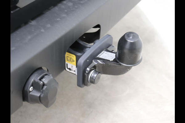 Ford Transit Custom 300 2.0 TDCI L2H1 Trend Nieuw Model Ford Transit Custom 300 2.0 TDCI L2H1 Trend NM Navi Cruise Camera Parkeersensoren Trekhaak