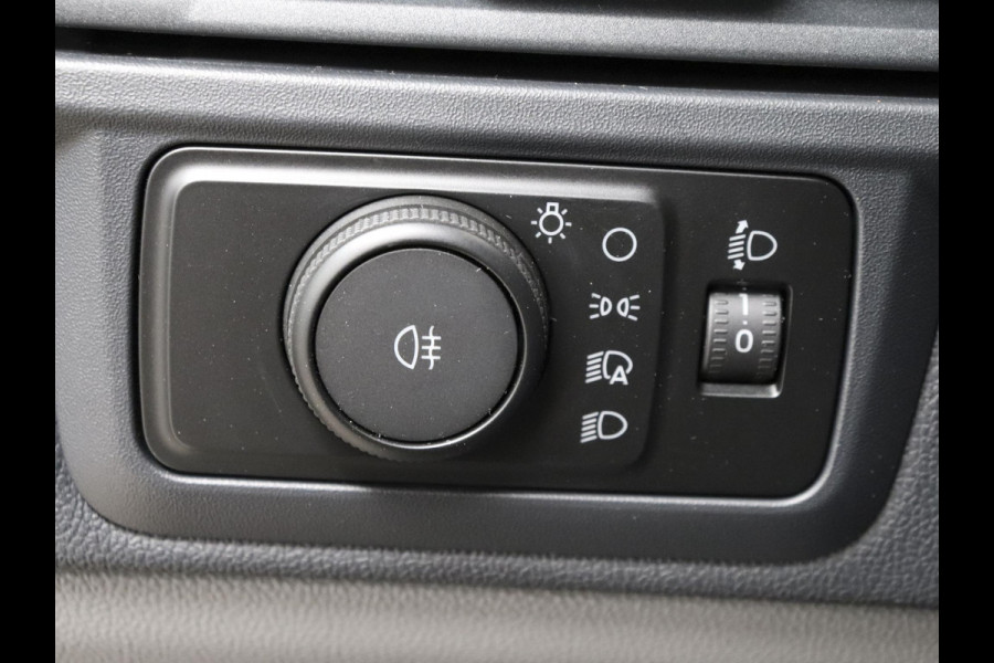 Ford Transit Custom 300 2.0 TDCI L2H1 Trend Nieuw Model Ford Transit Custom 300 2.0 TDCI L2H1 Trend NM Navi Cruise Camera Parkeersensoren Trekhaak