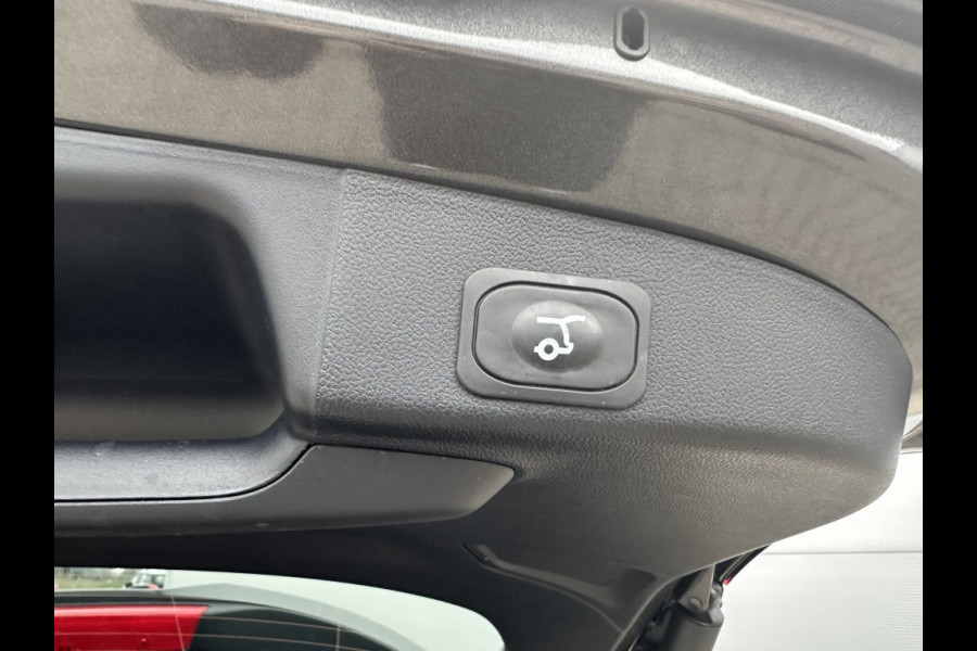 Ford FOCUS Wagon 1.0 EBH ST Line X DRIVERPACK! WINTERPACK! B&O! HEAD-UP!