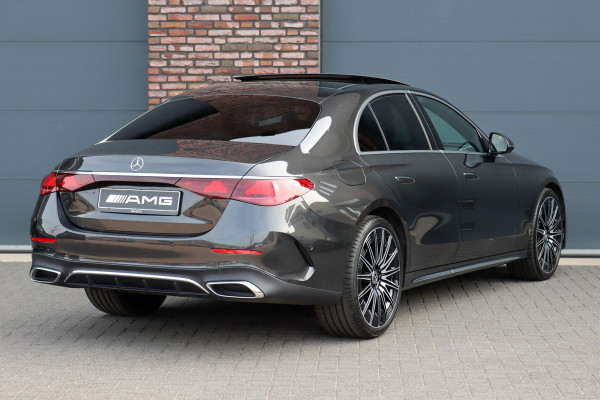 Mercedes-Benz E-Klasse 200 AMG Line | Hyperscreen | Distronic+ | Panoramadak | Stoelventilatie | Burmester | Verwarmd Stuurwiel | Surround Camera | Digital Light | Exclusiefpakket |