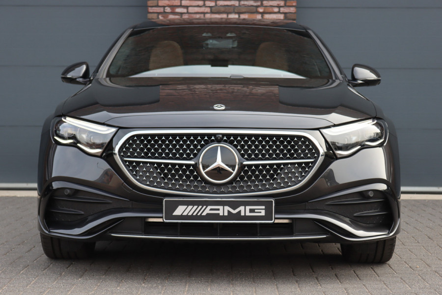 Mercedes-Benz E-Klasse 200 AMG Line | Hyperscreen | Distronic+ | Panoramadak | Stoelventilatie | Burmester | Verwarmd Stuurwiel | Surround Camera | Digital Light | Exclusiefpakket |