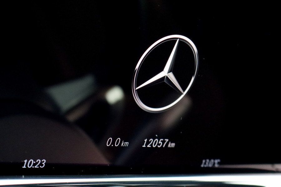 Mercedes-Benz E-Klasse 200 AMG Line | Hyperscreen | Distronic+ | Panoramadak | Stoelventilatie | Burmester | Verwarmd Stuurwiel | Surround Camera | Digital Light | Exclusiefpakket |