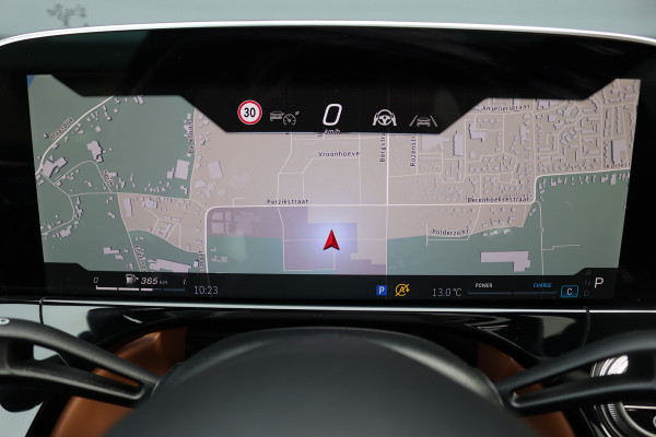 Mercedes-Benz E-Klasse 200 AMG Line | Hyperscreen | Distronic+ | Panoramadak | Stoelventilatie | Burmester | Verwarmd Stuurwiel | Surround Camera | Digital Light | Exclusiefpakket |