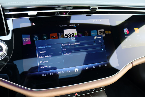 Mercedes-Benz E-Klasse 200 AMG Line | Hyperscreen | Distronic+ | Panoramadak | Stoelventilatie | Burmester | Verwarmd Stuurwiel | Surround Camera | Digital Light | Exclusiefpakket |