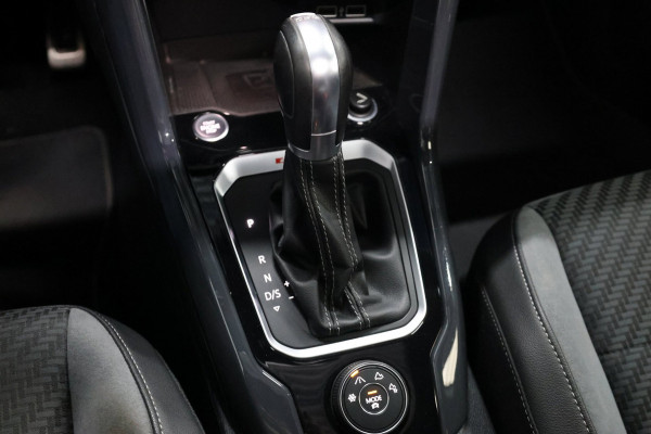 Volkswagen T-Roc 2.0 TSI 4Motion 3x R-line LED/VIRTUAL/PANO/HALF LEDER+S.VERWARMING/19" LMV/CAM/ACC/ECC/12 MND GARANTIE!