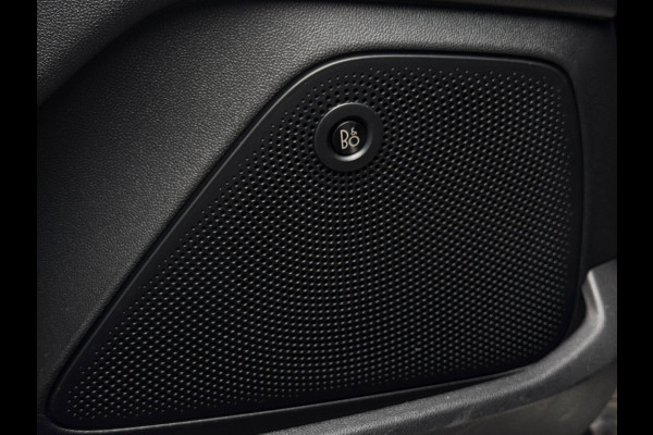 Ford Fiesta 1.0 EcoBoost ST-line | Automaat | Camera | B&O | Stuur + Stoelverwarming | Adaptive Cruise |