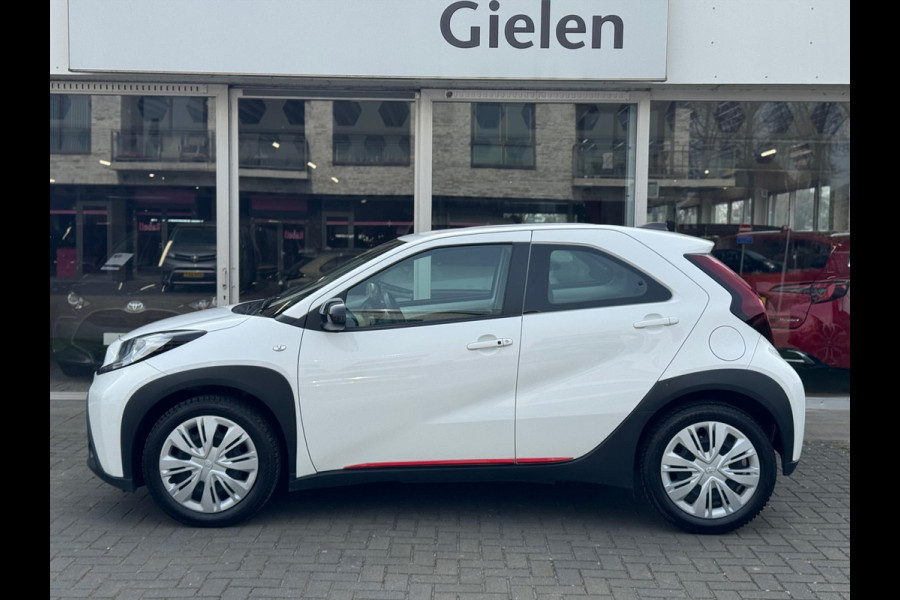 Toyota Aygo X 1.0 VVT-i MT Play Plus | Keyless, Startknop, Stoelverwarming, Climate control, Apple CarPlay/Android Auto