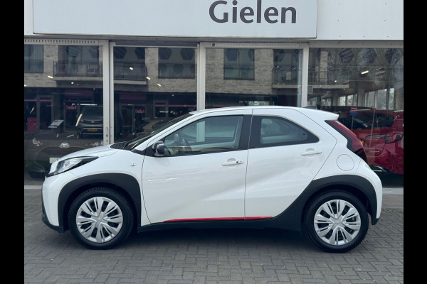 Toyota Aygo X 1.0 VVT-i MT Play Plus | Keyless, Startknop, Stoelverwarming, Climate control, Apple CarPlay/Android Auto