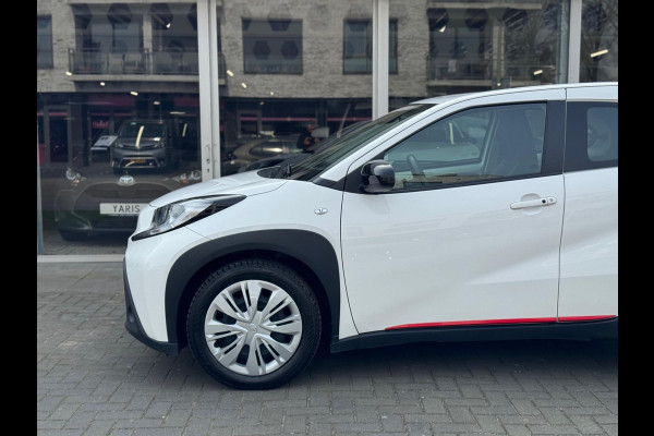 Toyota Aygo X 1.0 VVT-i MT Play Plus | Keyless, Startknop, Stoelverwarming, Climate control, Apple CarPlay/Android Auto