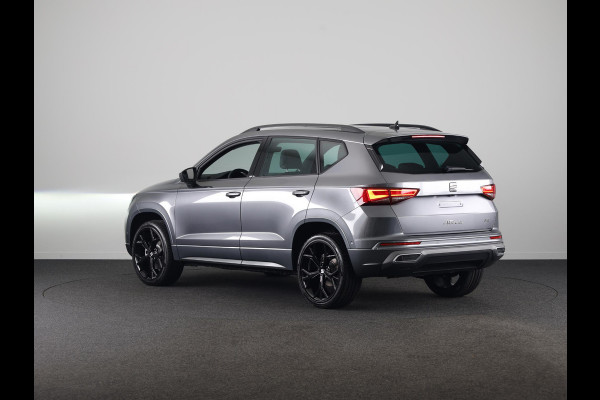 Seat Ateca 1.5 TSI FR Business Intense | Elektr. Panoramisch kanteldak| Velgen 'Exclusive Glossy Black', 19 inch | Kuipstoelen, Dinamica Aurora Blue (suede look) | Verwambare voorstoelen + Stuurwiel | Draadloze Carplay