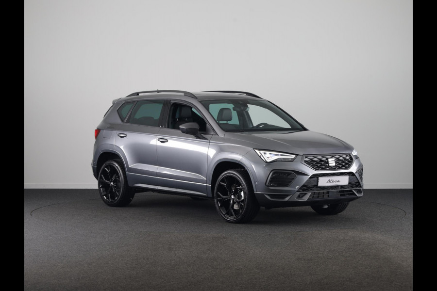 Seat Ateca 1.5 TSI FR Business Intense | Elektr. Panoramisch kanteldak| Velgen 'Exclusive Glossy Black', 19 inch | Kuipstoelen, Dinamica Aurora Blue (suede look) | Verwambare voorstoelen + Stuurwiel | Draadloze Carplay