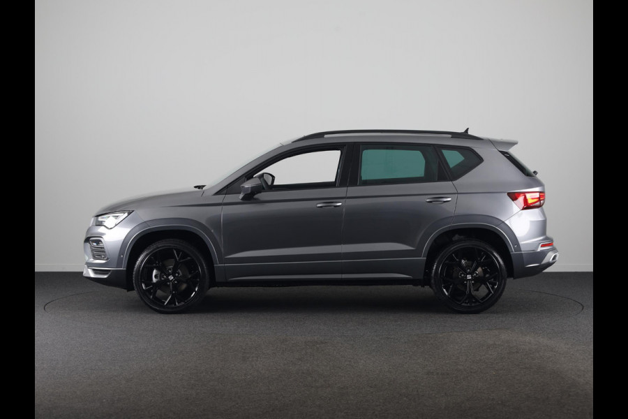 Seat Ateca 1.5 TSI FR Business Intense | Elektr. Panoramisch kanteldak| Velgen 'Exclusive Glossy Black', 19 inch | Kuipstoelen, Dinamica Aurora Blue (suede look) | Verwambare voorstoelen + Stuurwiel | Draadloze Carplay