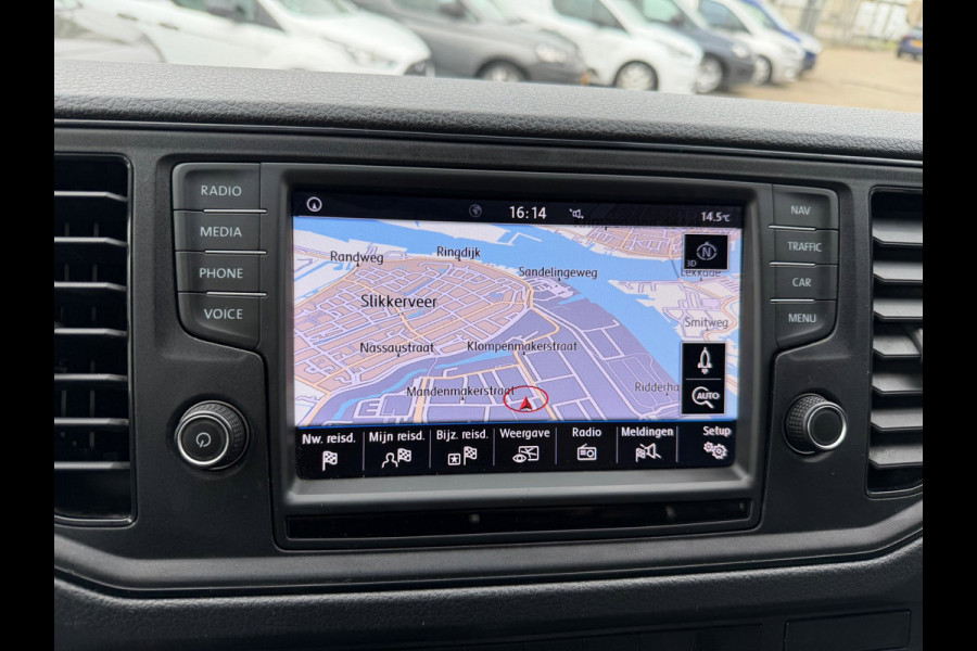 Volkswagen Crafter 35 2.0 TDI L3H3 / Trekhaak / Dealer onderhouden! / App connect